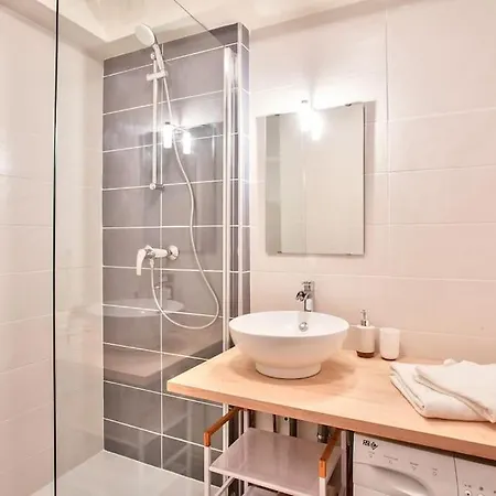 - Parking - Centre - Destination Sud Ouest * Dax